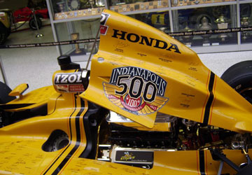 John Hollansworth, Jr. Signs Window World Stinger